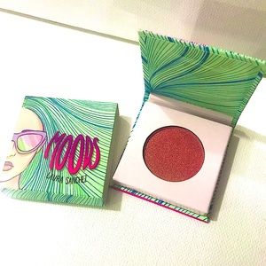 🆕 Moods by Laura Sanchez Eyeshadow - Described as a Dark Rosé Color